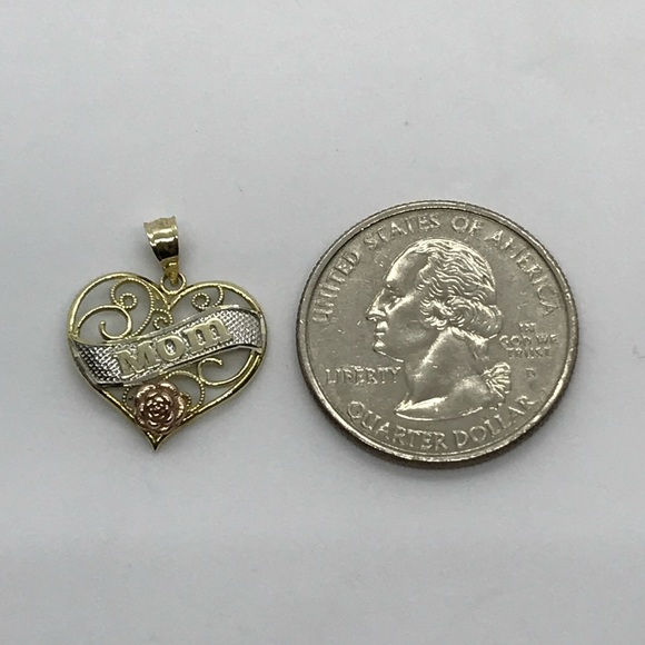 10kt “mom” heart ❤️ pendant - Picture 11 of 15